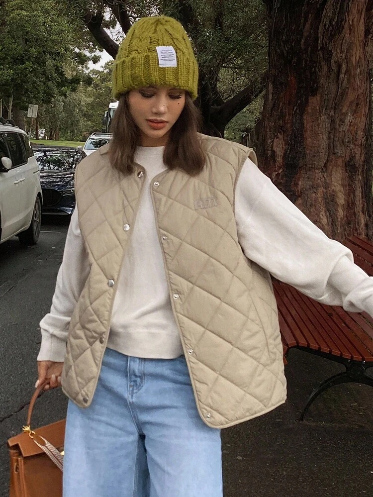 Women's Lightweight Sleeveless Jacket With Quilted Pattern, Casual Embroidered Letter Design, Warm Lining, Suitable For Autumn And Winter Vest Women Coats