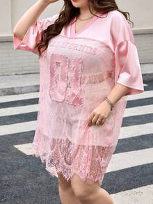 SHEIN CURVE+ Blusa feminina plus size com decote em V, bordada, ombro caído, manga curta, solta, cor contrastante, renda, roupas de outono para mulheres, inverno, CURVE PLUS - Rosa - Ver 4