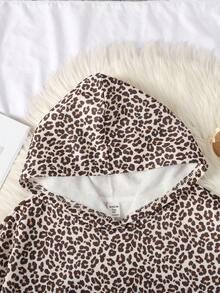 SHEIN 少女卡其色连帽针织豹纹、数字和迷彩印花超大码秋冬休闲街头风卫衣 - 彩色 - 查看 5