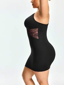 SHAPORA Plus Size Floral Lace Patchwork Sheer Bodycon Dress, Suitable For Daily Wear And Office - Black - View 4