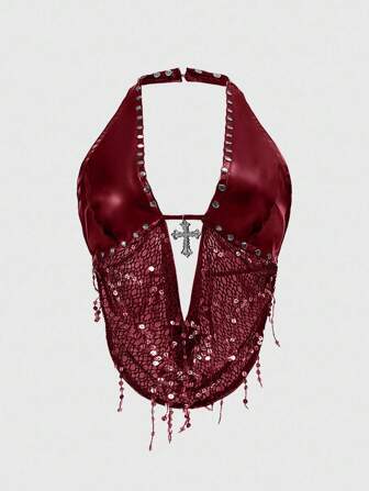 Grunge Punk Conjunto de festival de música "Baddie" Y2K con camiseta sin espalda de talla grande con tirantes de espagueti, parche de PU, colgante de cruz de metal y red de pesca con cuentas