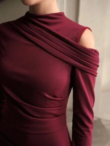 ZEYLAH Asymmetric Shoulder Hollow Out Waist Cinched Long Elegant Dress, Christmas Dress, Red Dress, New Year Dress