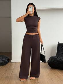 SHEIN PETITE 女士夏季纯色立领褶皱上衣裤套装（2件套），休闲女装，运动服，女士夏季服装，女士夏季休闲套装，棕色两件套，女士两件裤装，女士休闲两件套，舒适两件套，棕色裤装，女士棕色裤装两件套 - 棕色 - 查看 10