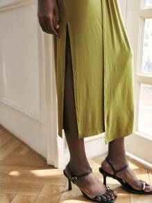 Maija 2025 Autumn/Winter New Women's Solid Color Fitted Long Sleeve Metal Ring Decor Dress, Olive Green Long Dress, Green Long Dress, Pleated Long Sleeve Dress, Elegant Wedding Guest Dress, Autumn Women's Apparel - Multicolor - View 5