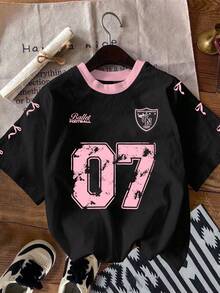 SHEIN EZwear 大码休闲简约字母印花运动学院风粉色蝴蝶结圆领黑色短袖T恤，适合夏季 - 彩色 - 查看 3
