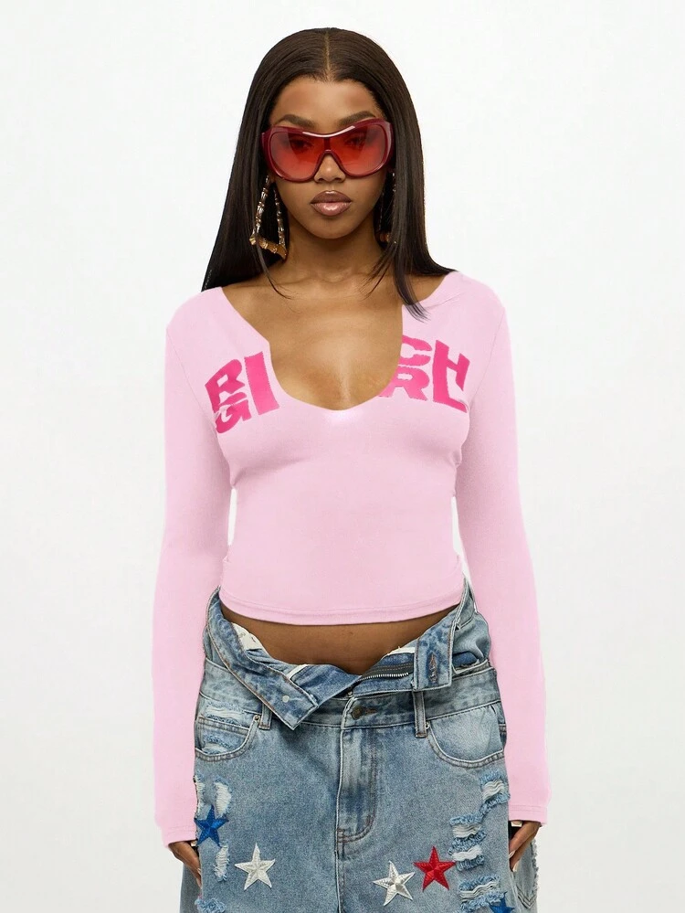 SUMWON Long Sleeve Baby Pink Crop Top With Vintage Logo Design Casual Y2K Fashion Statement V Neck Form Fitting Feminine Fall Winter Stretch Basic Essential