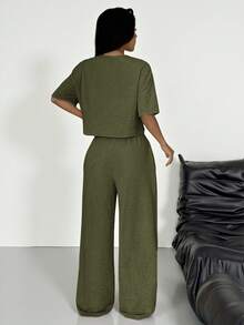 SHEIN EZwear 橄榄绿针织女式圆领落肩休闲上衣和裤子套装 - 軍綠色 - 查看 2
