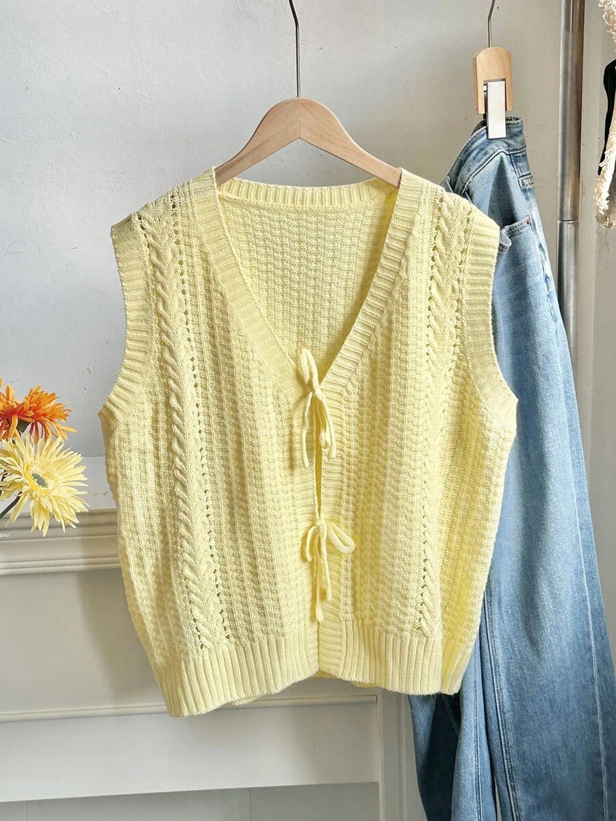 SHEIN Unity 可爱休闲百搭女士黄色V领纹理针织蝴蝶结无袖毛衣背心 - 黃色 - 查看 1