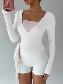 FavEase 柔软、高弹力粉色瑜伽健身运动裹身 V 领长袖短款上衣，时尚、休闲、优雅百搭女性必备设计，春秋季节 - 白色 - 查看 4
