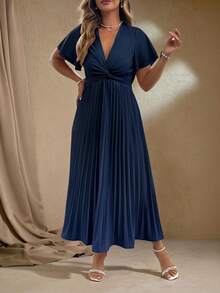 Roveilla Plus Size Women Elegant V-Neck Short Sleeve Empire Waist Pleated Swing Dress Women Casual Dress Women Dresses Birthday Women Birthday Outfit Women Summer Clothing Work Summer Dresses - Blue - View 5