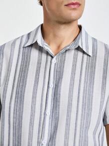 Marvello Homme 条纹印花前扣休闲短袖衬衫，夏季百搭 - 彩色 - 查看 6
