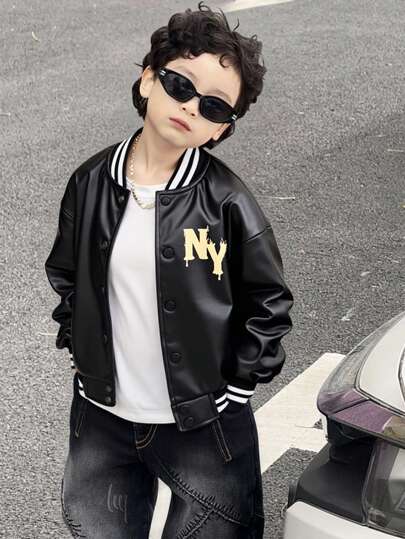 SHEIN Little Byeori 1 件年轻男孩休闲可爱日常牛仔印花仿皮夹克，舒适长袖棒球领夹克，适合外出、上学、聚会、秋冬