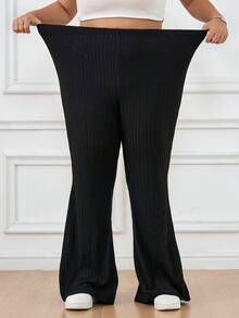SHEIN CURVE+ 大尺碼女款羅紋布料休閒基本款黑色喇叭褲/秋冬季，2026 22W - 黑色 - 查看 4