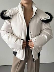 DAZY Chaqueta de invierno para mujer con capucha y cuello de piel sintética en bloques de color