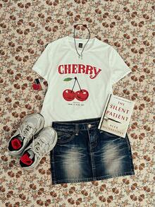 SHEIN EZwear 休閒櫻桃印花修身白色圓領短袖女T恤，適合夏季穿著