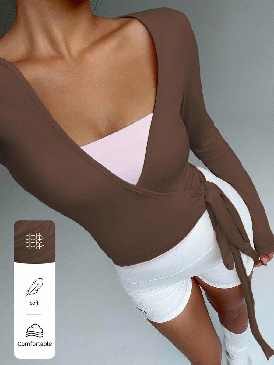 FavEase 粉色瑜伽健身运动短款紧身裹身毛衣，V 领长袖弹力柔软开衫，简约优雅百搭女士衣橱必备单品，春秋季