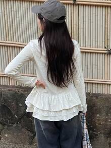 FRIFUL T-shirt casual à manches longues pour femmes, col rond ajusté, imprimé cœur, patchwork de dentelle, volants à l'ourlet, doux, automne