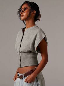 Athîral Women's Solid Color Minimalist Short Sleeve Sweater Vest In Fall/Winter - Grey - View 5