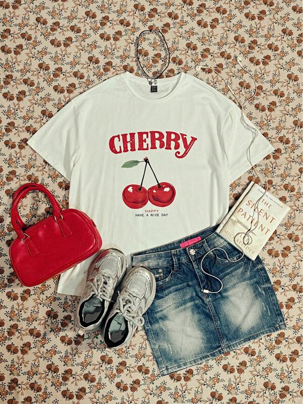 SHEIN EZwear Camiseta de manga corta con cuello redondo blanca con gráfico de cereza oversize, de ajuste holgado y casual de mezcla de algodón para mujer, ideal para el verano
