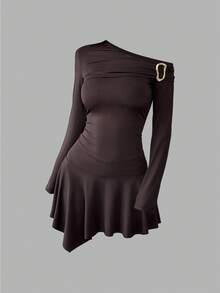 Sweetra Đầm nữ tay dài đính kim loại thời trang thu đông mới thanh lịch, không đối xứng, viền bèo nhún, ôm eo, vai không đối xứng - Cà phê nâu - Xem 1