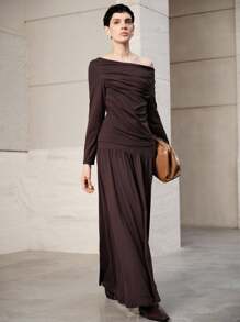 Uhlyne Uhlyne Bộ váy dài tay trễ vai tối giản dành cho nữ - Cà phê nâu - Xem 5