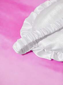 SHEIN X Care Bears 1pc Heart & Rainbow Bear Pattern Satin Eye Mask, Blackout Eye Mask, Sleep Mask, Suitable For Travel & Nap, High Opacity