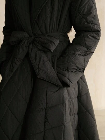 Anewsta Ropa de mujer para otoño e invierno, elegante, sencilla y moderna. Abrigo largo de algodón de color negro sólido, con cuello de solapa, diseño de rombos y cuadros acolchados, mangas largas, corte evasé, ideal para otoño, invierno, salidas, eventos elegantes, fiestas, Navidad, trabajo, graduación, boda.