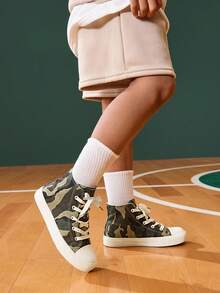 JNSQ Zapatos de lona con camuflaje de estilo casual y versátil de moda para niños, ideal para la temporada de regreso a clases - Verde militar - Ver 2