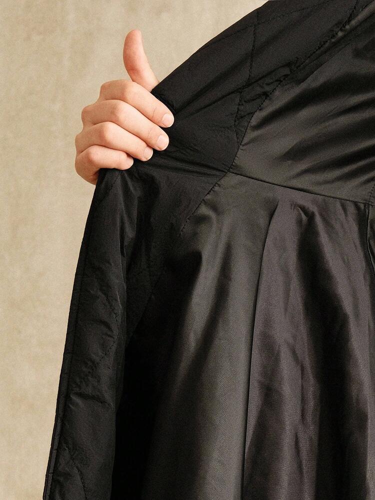 Ropa de mujer para otoño e invierno, elegante, sencilla y moderna. Abrigo largo de algodón de color negro sólido, con cuello de solapa, diseño de rombos y cuadros acolchados, mangas largas, corte evasé, ideal para otoño, invierno, salidas, eventos elegantes, fiestas, Navidad, trabajo, graduación, boda.