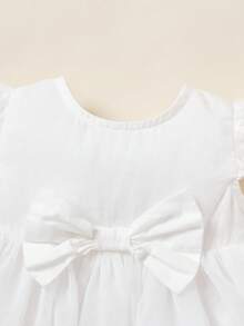 SHEIN 新生兒女寶寶優雅風格短袖網眼蕾絲裙配帽,2件/套 - 白色 - 查看 9