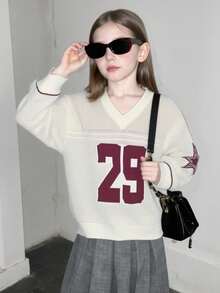 SHEIN 女童宽松V领镂空针织毛衣，饰有数字图案，适合母女、姐妹、女孩穿着，是返校季校服的理想之选，也是90年代复古风V领毛衣，适合秋冬季穿着。 - 白色 - 查看 1