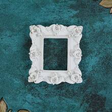 1pc White European Victorian Style Retro Mini Photo Frame Jewelry, Small Photo Frame Shooting Props, Jewelry Positioning Frame, Earrings, Necklaces, Jewelry Placement Props