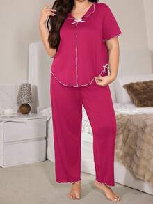 SHEIN Set de pijamale din satin solid cu papion, mărime plus, top și pantaloni cu mânecă scurtă, din mătase lapte, moale și confortabil, cu decolteu în V, garnitură cu volane, lenjerie de pat și lenjerie de pat