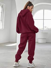 EURMUSE Sudadera con capucha y pantalón de chándal con bordado de letra, hombros caídos y cordón ajustable, de algodón - Burdeos - Ver 2