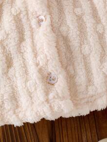 SHEIN Vintaside Kids 女童可爱熊耳朵连帽无袖夹克，蓬松舒适纽扣斗篷卡通趣味儿童外套，冬季