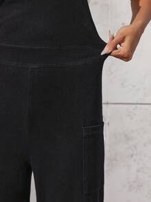 Flexra Casual Loose Pocket Women's Denim Jumpsuit, Suitable For Everyday Wear