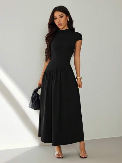 SHEIN PETITE Women's Solid Color Minimalist Casual Short Sleeve Dress,Elegant Dresses For Women,