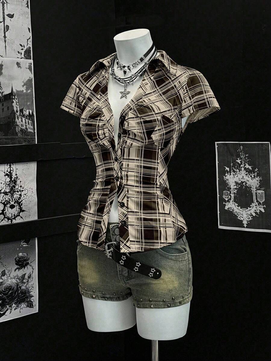 EgrlEra 女式 Y2K 哥特性感盖袖格子拼布衬衫 - 卡其色 - 查看 1