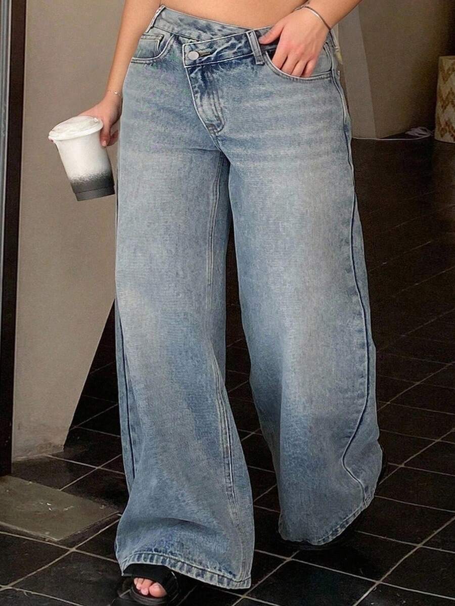 Dazy Plus Jeans rectos de pierna larga con diseño de solapa en ángulo y lavado claro, para todas las estaciones - Lavado ligero - Ver 1