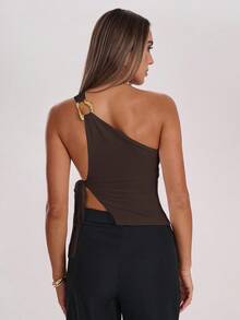 SHEIN BAE Women's Solid Color Metal Ring Decor Sleeveless Crop Top,Brown Top