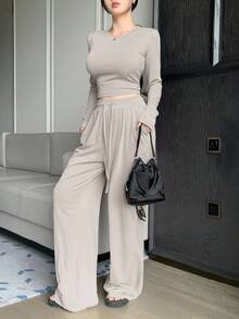 DAZY 女士纯色休闲两件套服装 - 直筒裤和基本款上衣，适合户外穿着和家居服，春夏秋 - 杏色 - 查看 3
