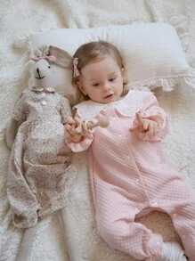 SHEIN 女婴粉色休闲针织连体衣，彼得潘领设计，适合外出和居家休闲穿着，春秋季款