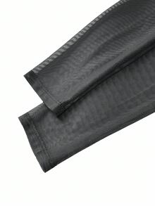 Y2Kool Gumgfx Top transparent à manches longues avec motif de squelette en maille, couleur gris foncé. Convient pour l'été, l'automne, les vacances, les fêtes et les tenues décontractées. Top en maille transparent, Top à manches longues en maille, Top transparent, top transparent. Idée de tenue assortie pour l'hiver