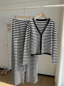 Comfortcana Set de 2 piezas Talla grande Camiseta de manga larga a rayas negras y blancas con pantalón de pierna recta de color contrastante, informal - Blanco y Negro - Ver 6