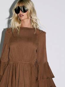 KIZN 荷叶边层叠迷你连衣裙，喇叭袖，露背，波西米亚风，秋冬派对、俱乐部、假日、特殊场合、飘逸短款连衣裙 - 棕色 - 查看 4