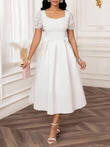 SHEIN Lady Vestido de manga corta con cintura ceñida, decoración de lazo 3D y estampado de rosas blancas