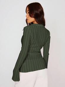 MUSERA 修身条纹喇叭长袖衬衫，休闲、可爱、优雅，适合各种场合，包括假日、工作、派对等，是春夏的理想之选。 - 墨綠色 - 查看 4