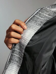 ROMWE MEN Street Life Sobretudo xadrez curto bordado cruzado masculino, corte solto, outono inverno - Preto e Branco - Ver 10