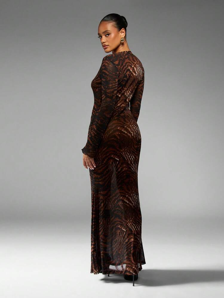 MISSGUIDED Glamorous Animal Print Mesh Long Sleeve Maxi Dress Evening Gown Formal Bodycon Brown Metallic Tiger Stripe Pattern Winter Holiday Party Dress Wedding Guest Attire