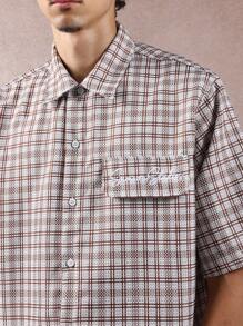 SUMWON 休闲纽扣短袖格纹短款衬衫纹理面料宽松版型夏季春季轻盈经典风格日常穿着 - 棕色 - 查看 3